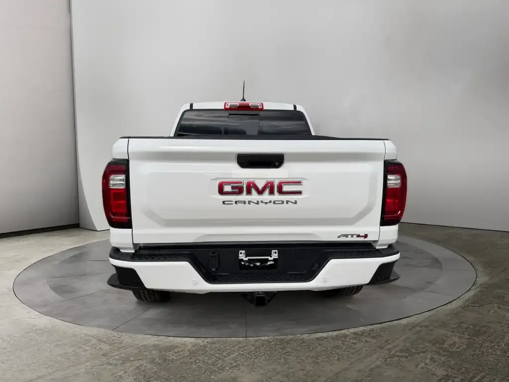 GMC Canyon 2026 photo 4