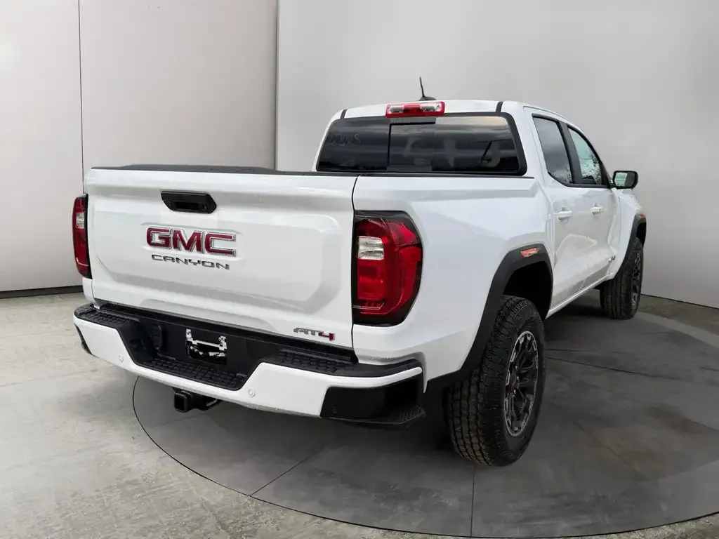 GMC Canyon 2026 photo 5