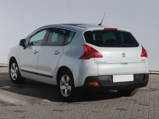 Peugeot 3008 2011 photo 3