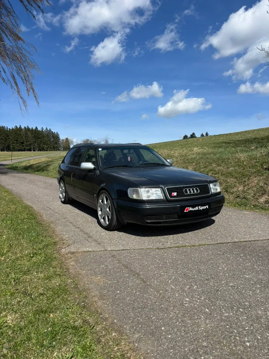 Audi 100