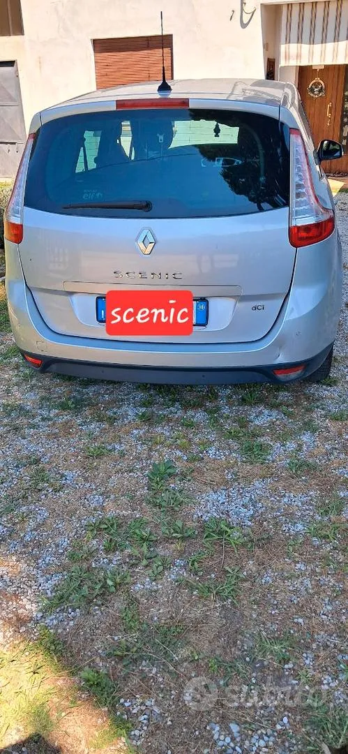 Renault Grand Scenic 2017 photo 2