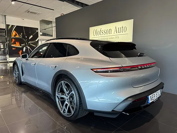Porsche Taycan 2023 photo 2