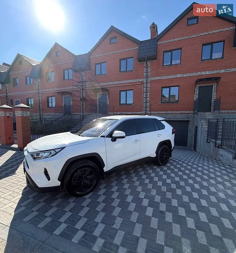 Toyota Rav4 2019 photo 3