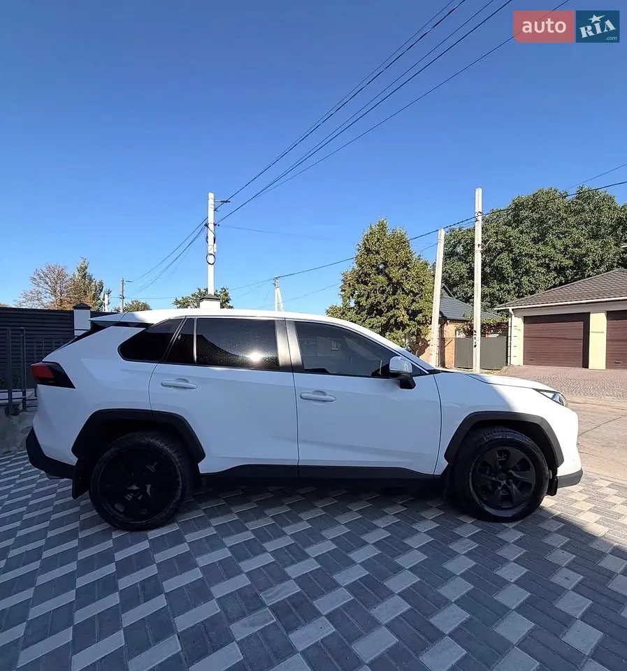 Toyota Rav4 2019 photo 5
