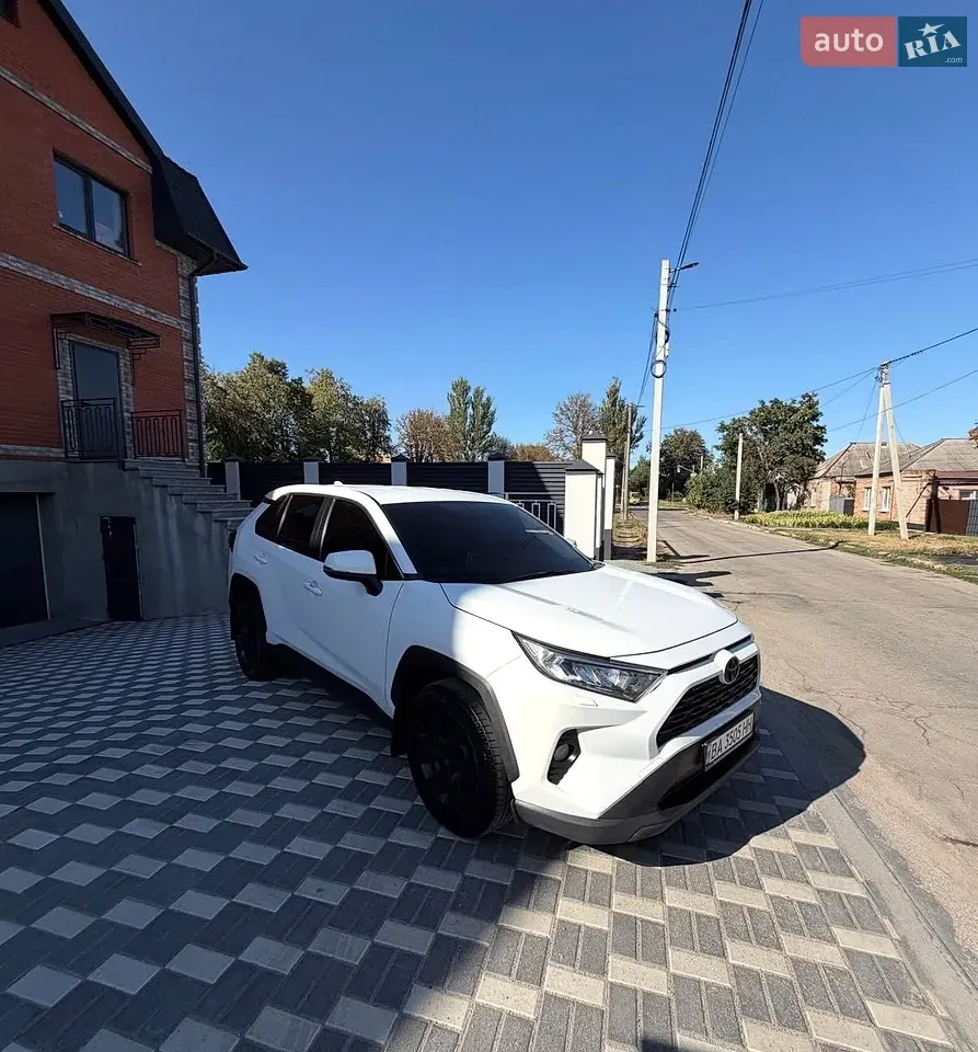 Toyota Rav4 2019 photo 4