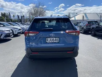 Toyota Rav4 2025 photo 4
