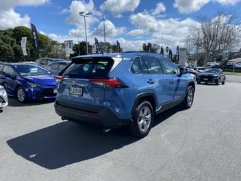 Toyota Rav4 2025 photo 3