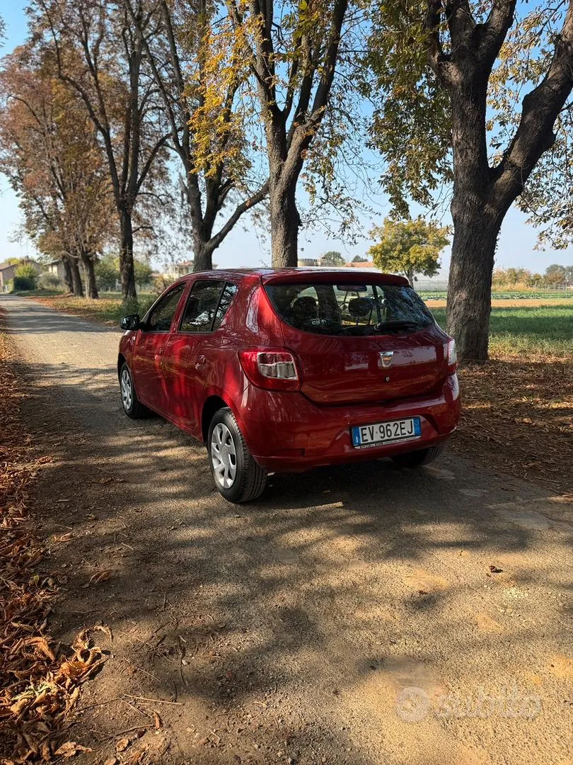 Dacia Sandero 2014 photo 4