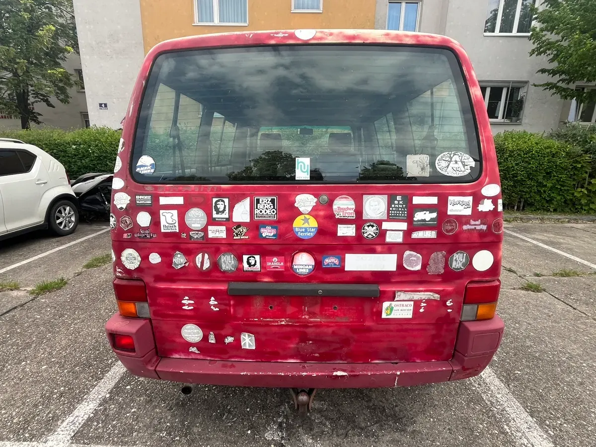 Volkswagen T4 1991 photo 2