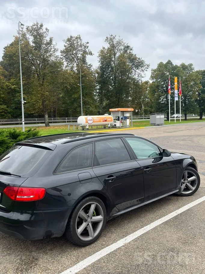 Audi A4 2009 photo 5