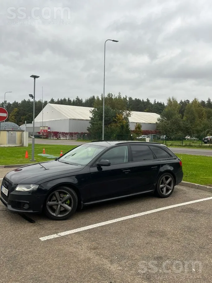 Audi A4 2009 photo 3