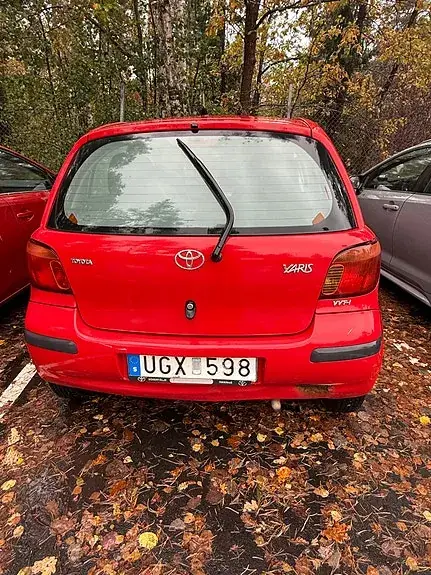 Toyota Yaris 2003 photo 2