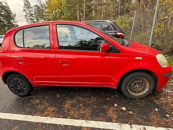 Toyota Yaris 2003 photo 3