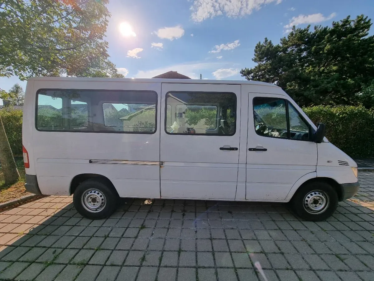 Mercedes-Benz Sprinter 2004 photo 3