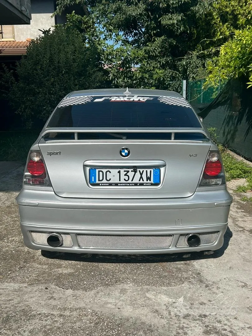 BMW E46 2001 photo 4