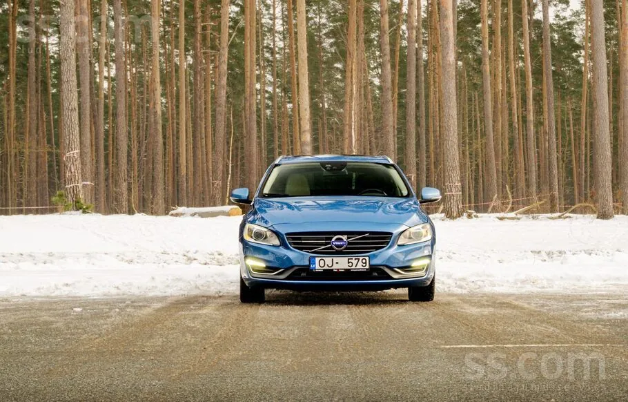 Volvo V60 2013 photo 3