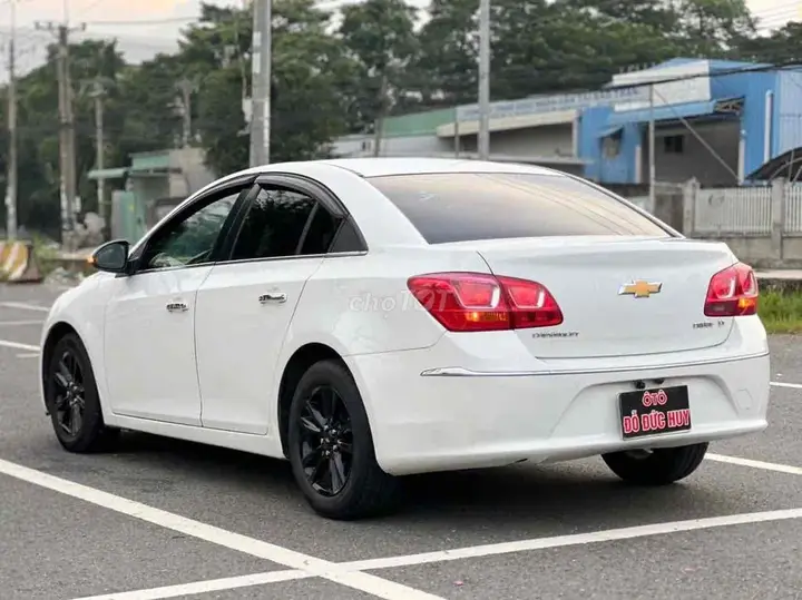 Chevrolet Cruze 2017 photo 3