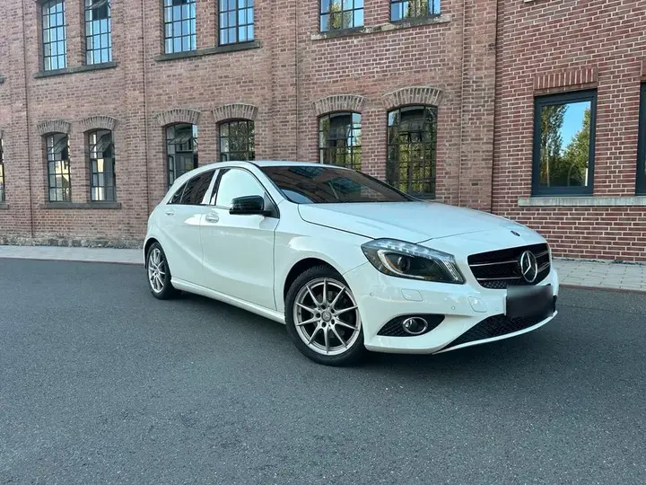 Mercedes-Benz A 200