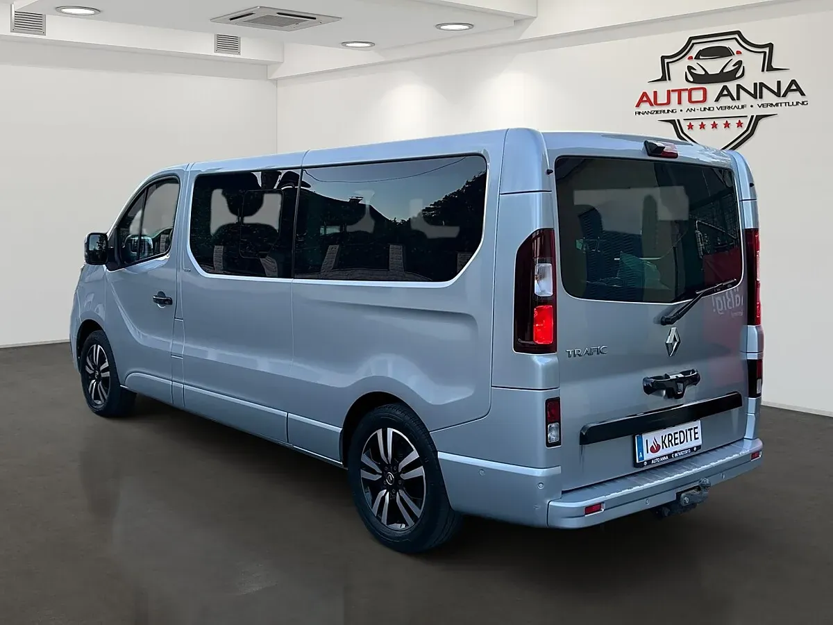 Renault Trafic 2021 photo 3