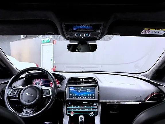 Jaguar F-Pace 2020 photo 5
