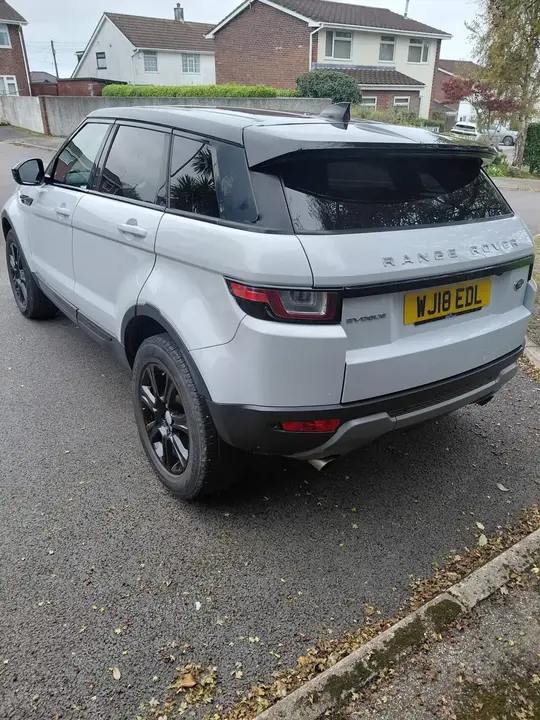 Land Rover Evoque 2018 photo 3