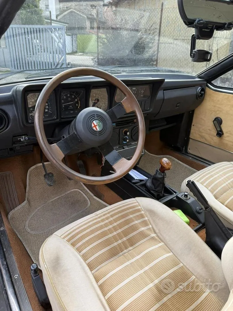 Alfa Romeo Gtv6 1982 photo 4