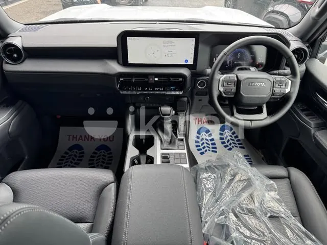 Toyota Land Cruiser Prado 2026 photo 5