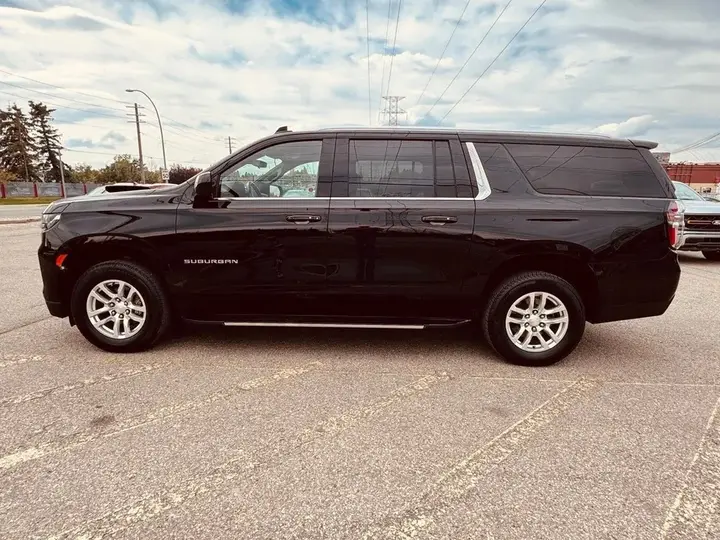Chevrolet Suburban 2022 photo 5