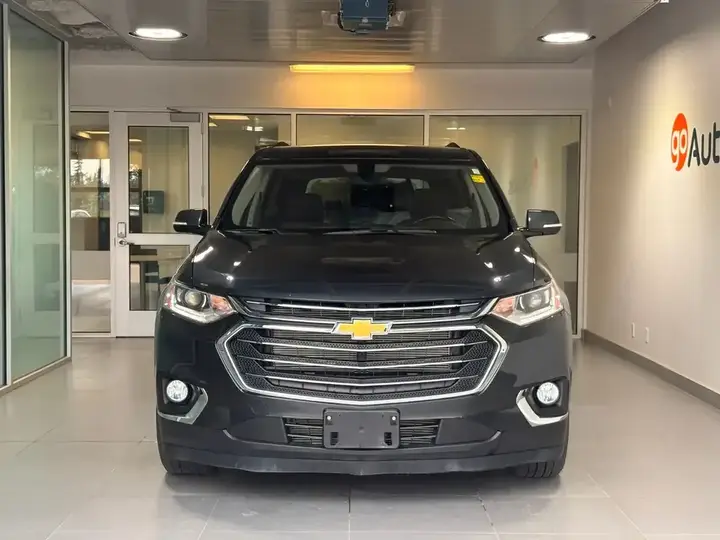 Chevrolet Traverse 2020 photo 2