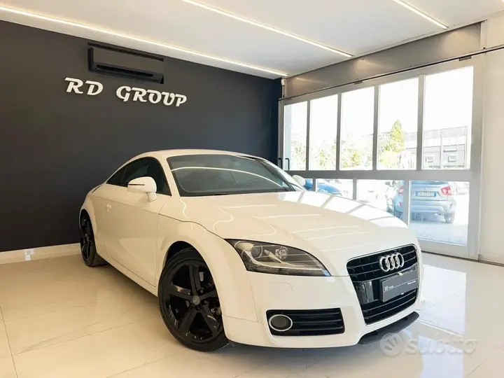 Audi Tt Coupe 2010 photo 3