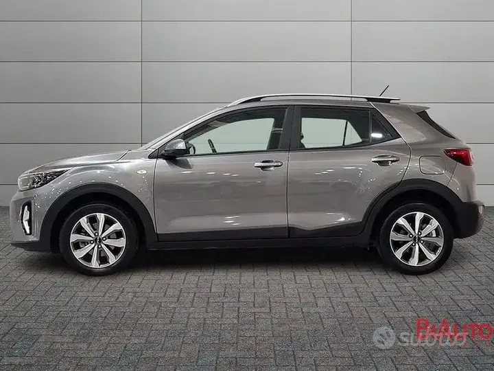 Kia Stonic 2024 photo 2
