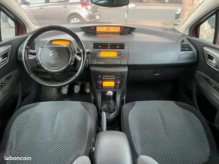 Citroen C4 2005 photo 3