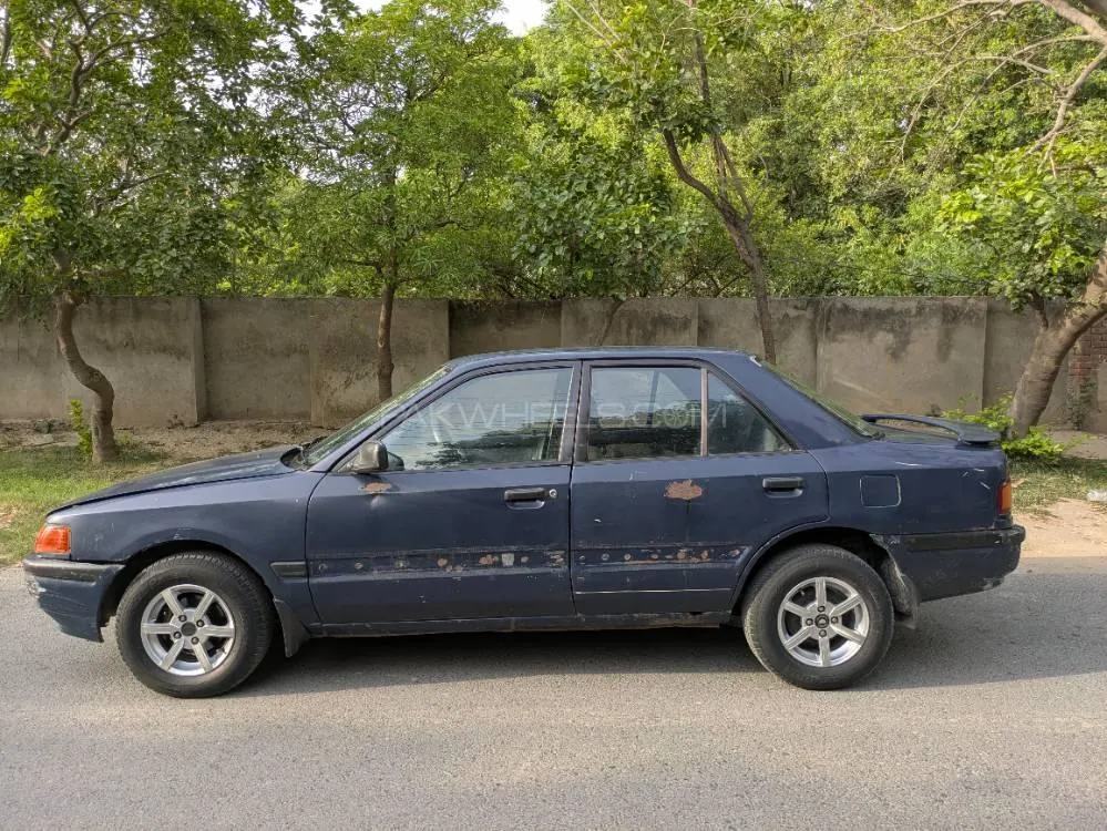 Mazda 323