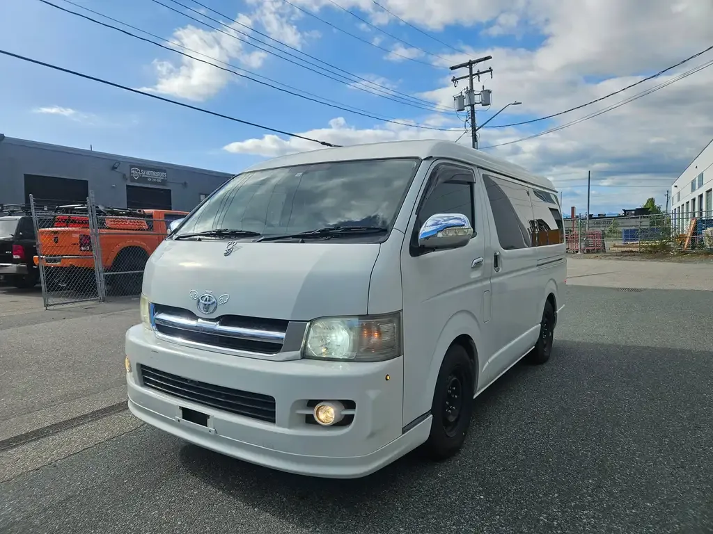 Toyota Hiace 2006 photo 3