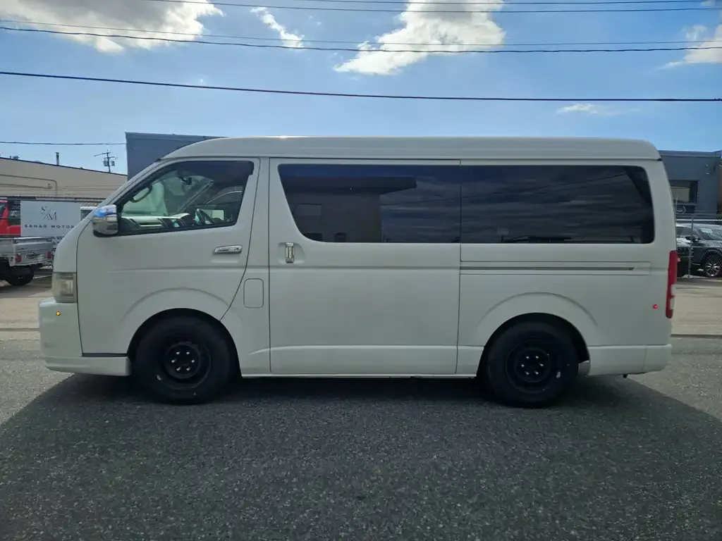 Toyota Hiace 2006 photo 4