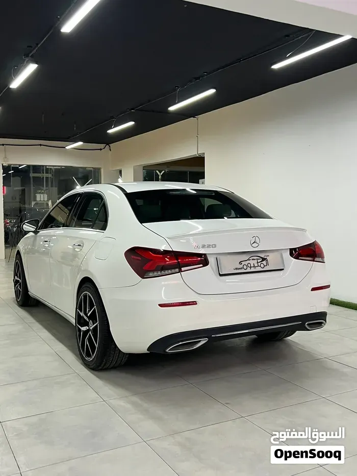 Mercedes-Benz A-Class 2019 photo 3