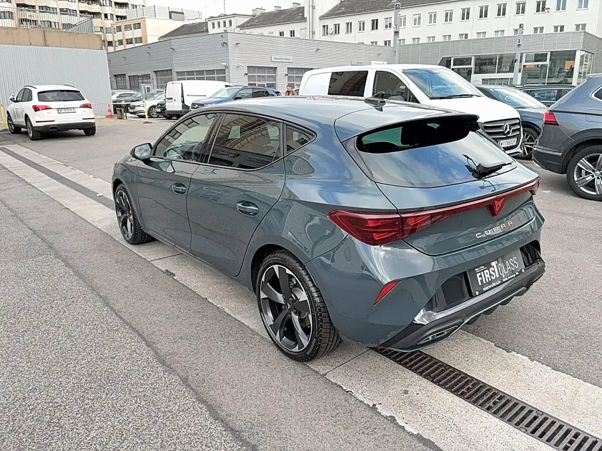 Cupra Leon 2025 photo 3