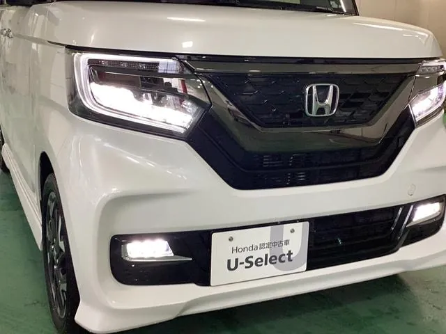 Honda N-Box Custom 2020 photo 4
