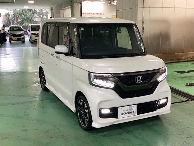Honda N-Box Custom 2020 photo 3