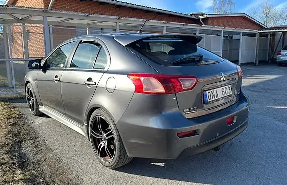 Mitsubishi Lancer 2011 photo 3