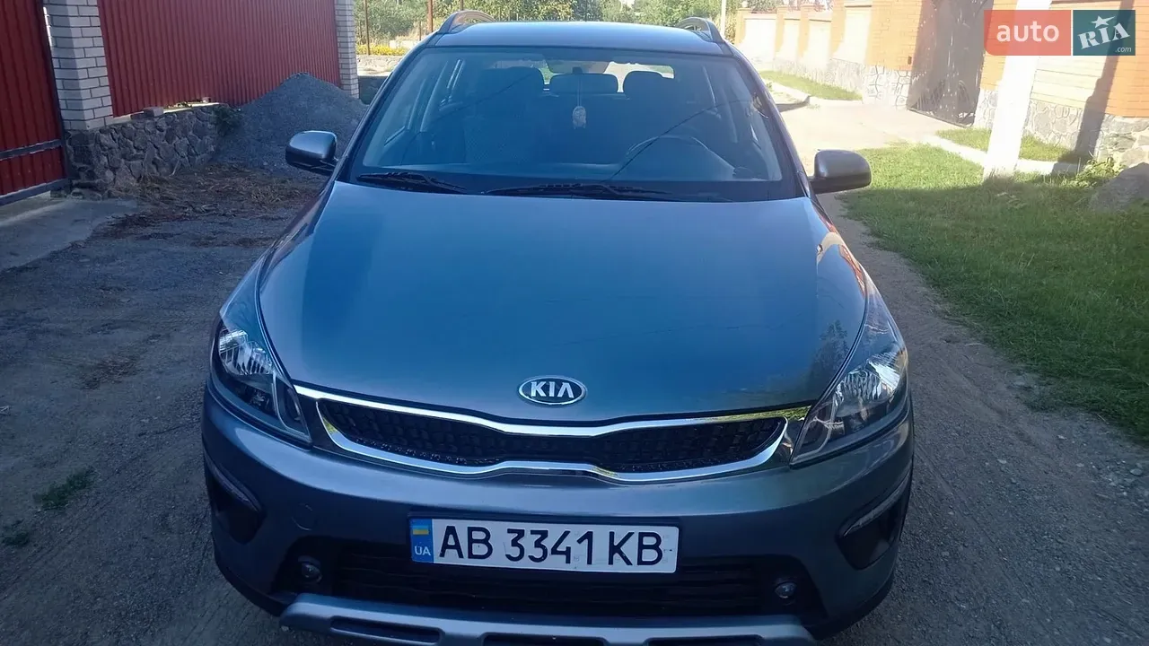 Kia Rio X-Line 2018 photo 2