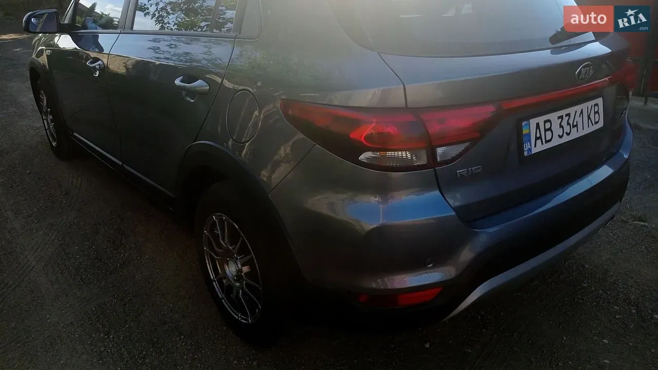 Kia Rio X-Line 2018 photo 5