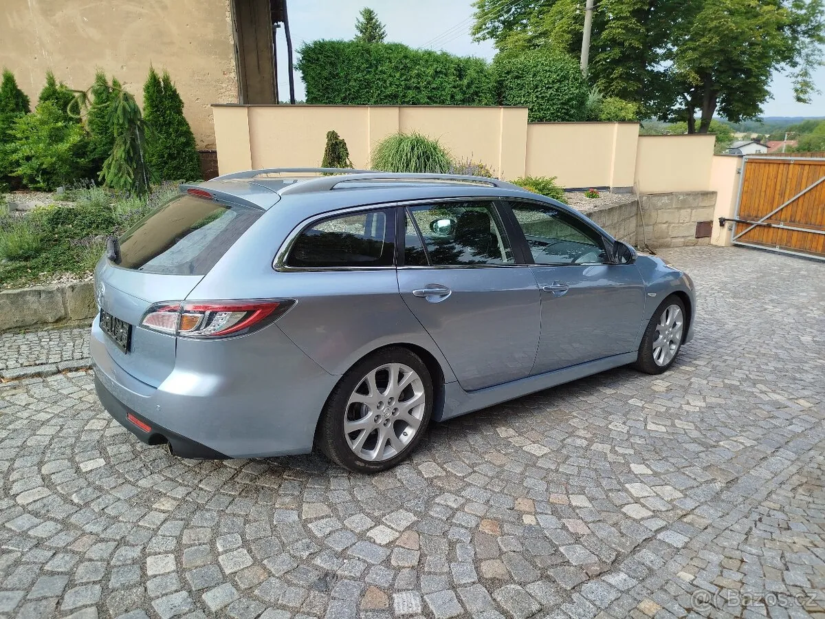 Mazda 6 photo 4