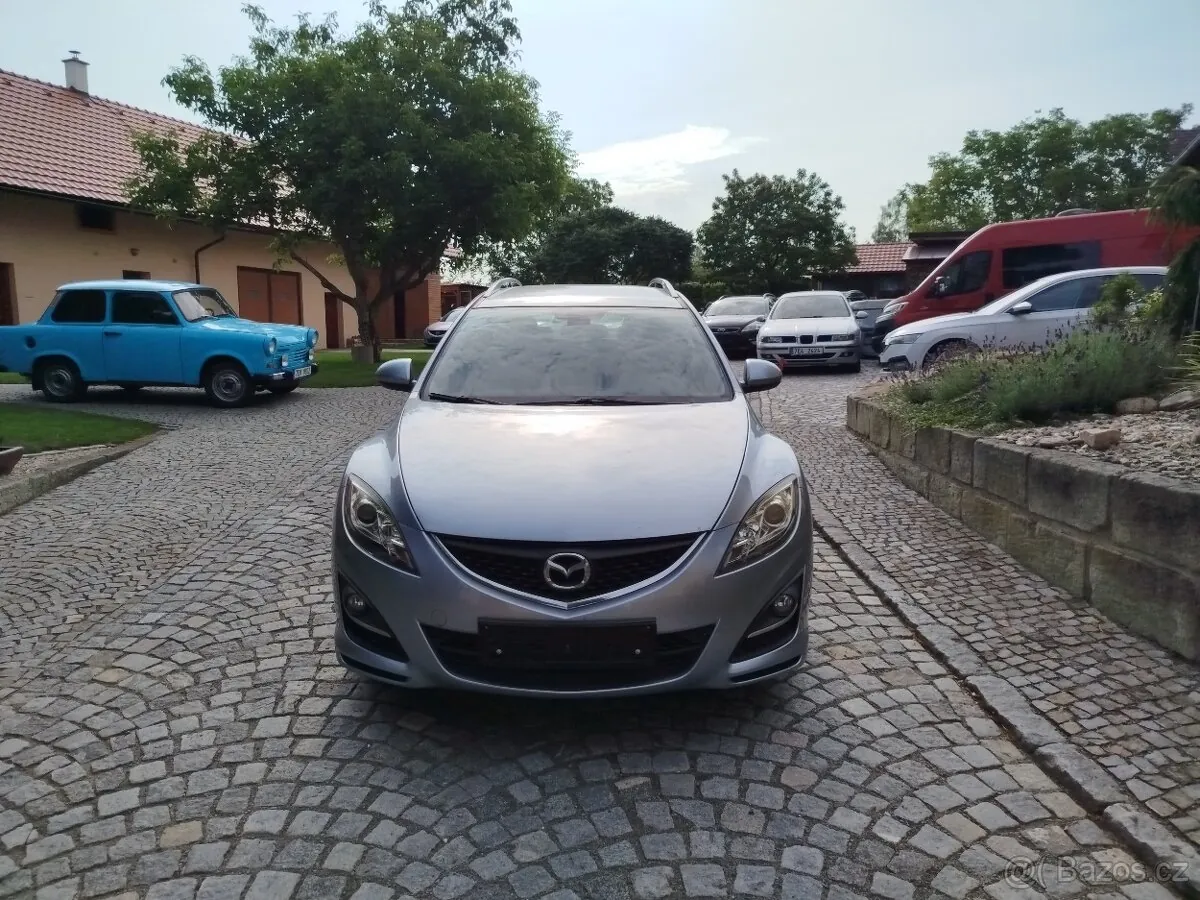 Mazda 6 photo 2