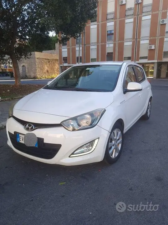 Hyundai I20 2014 photo 2