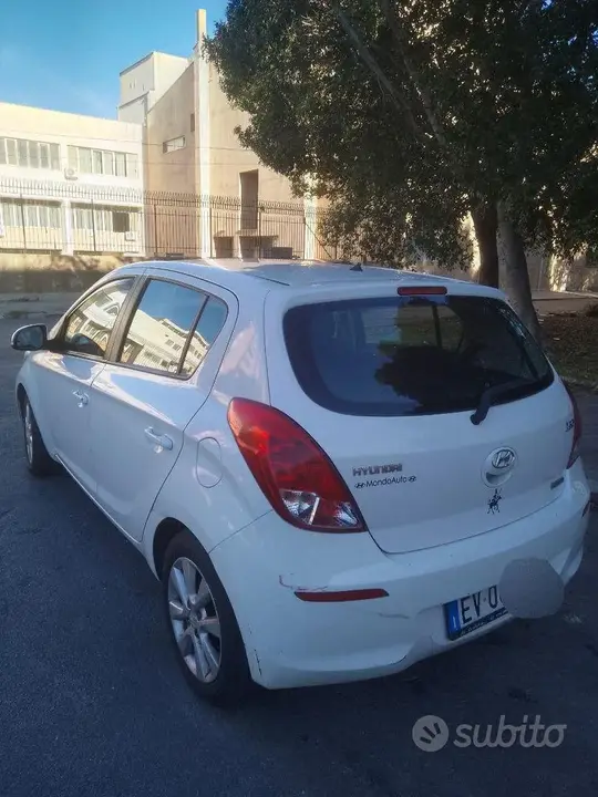 Hyundai I20