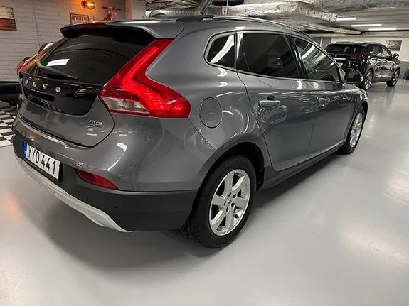 Volvo V40 Cross Country 2018 photo 3