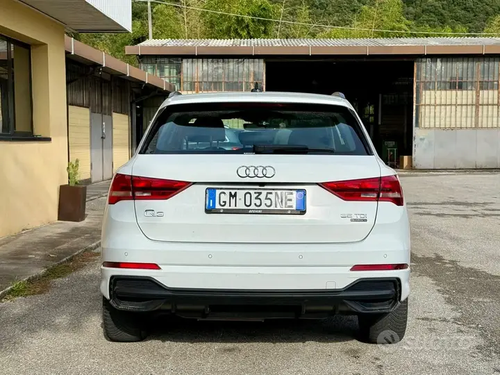 Audi Q3 2021 photo 5