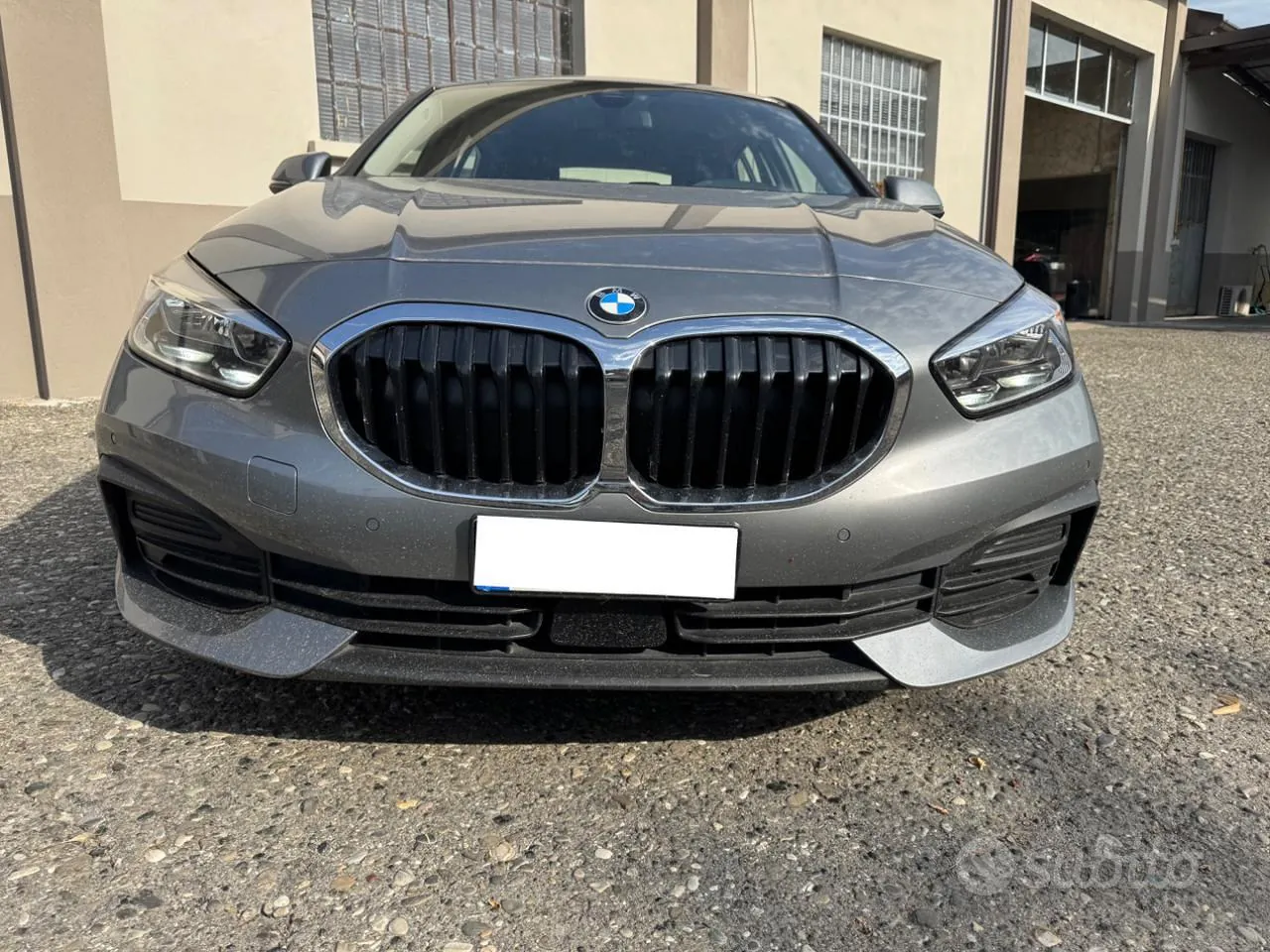 BMW 1 Series 2023 photo 2