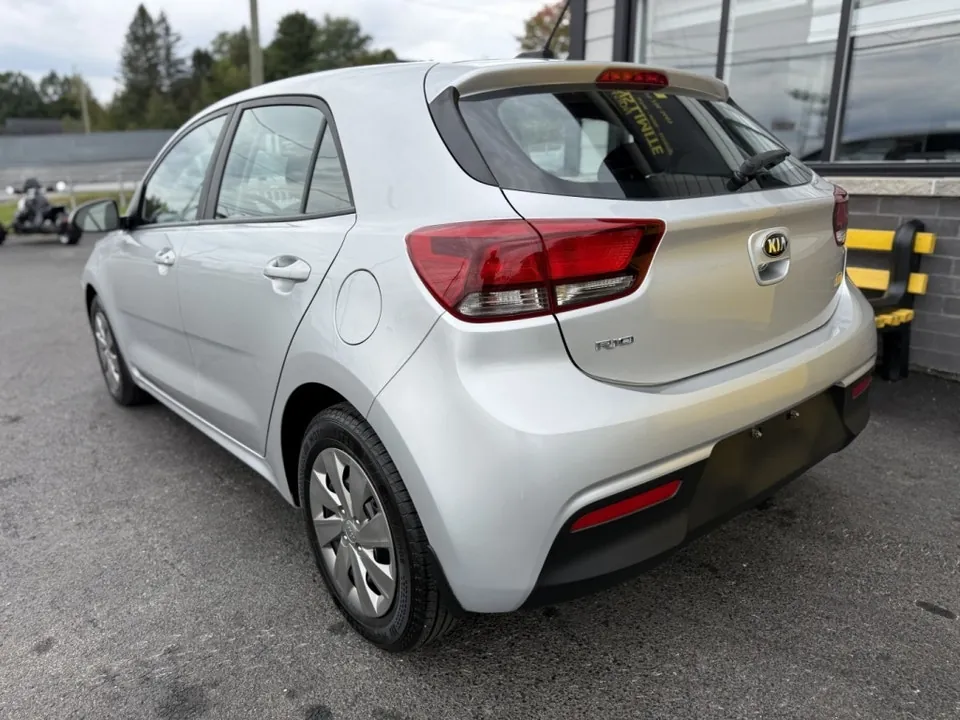 Kia Rio 2018 photo 4